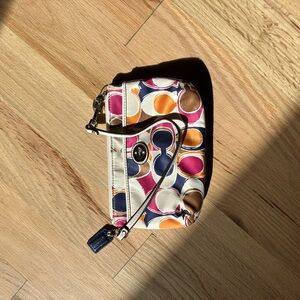 Coach vintage wristlet